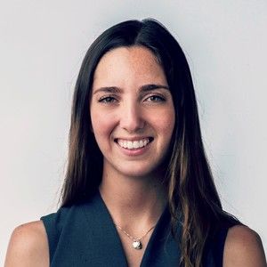 Meet your Posher, Caroline